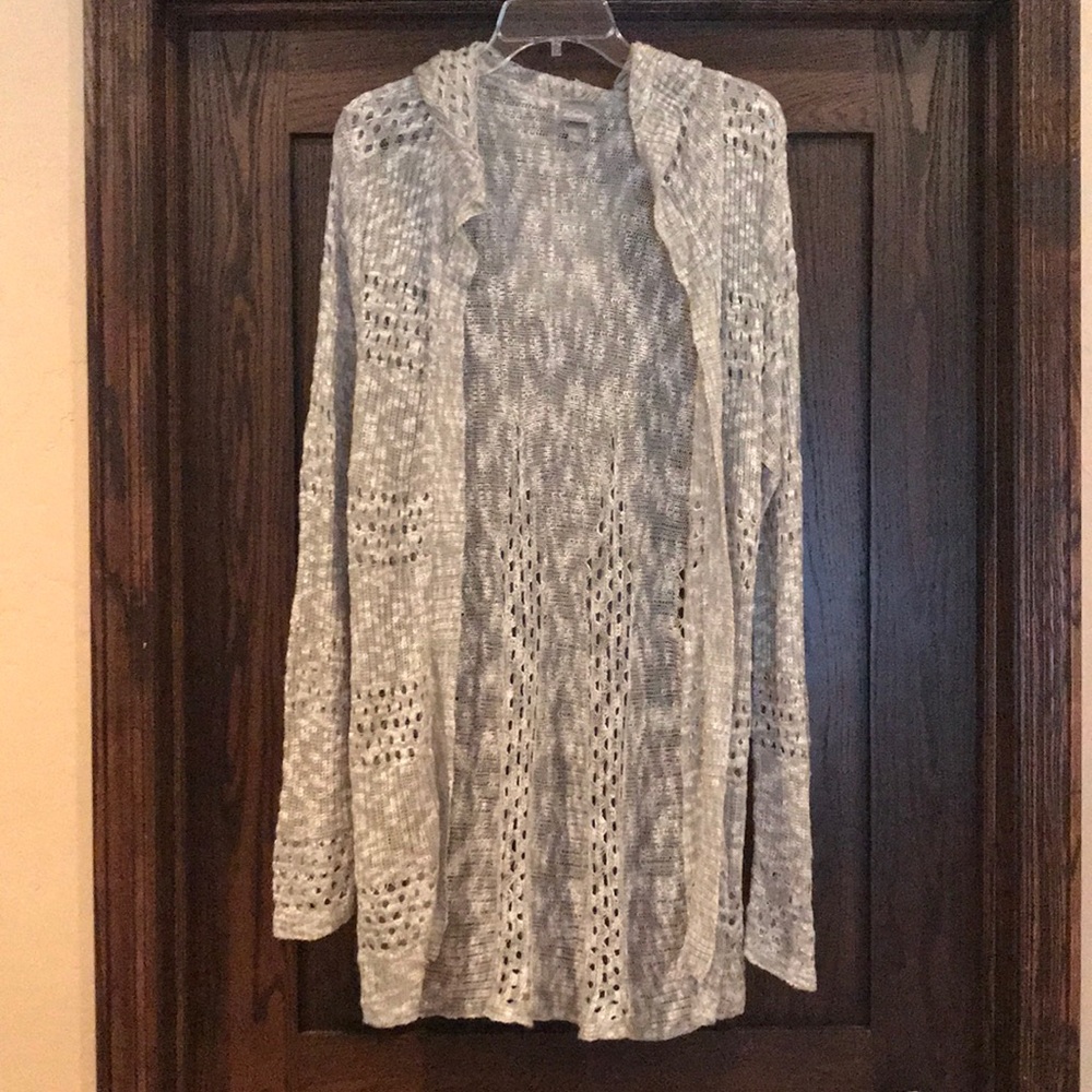 Cardigan sweater